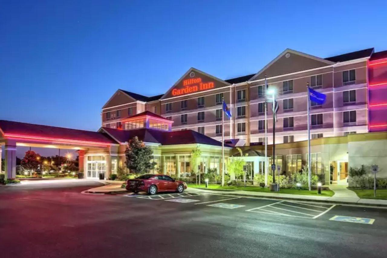 Hilton Garden Inn Midtown Tulsa Exterior photo