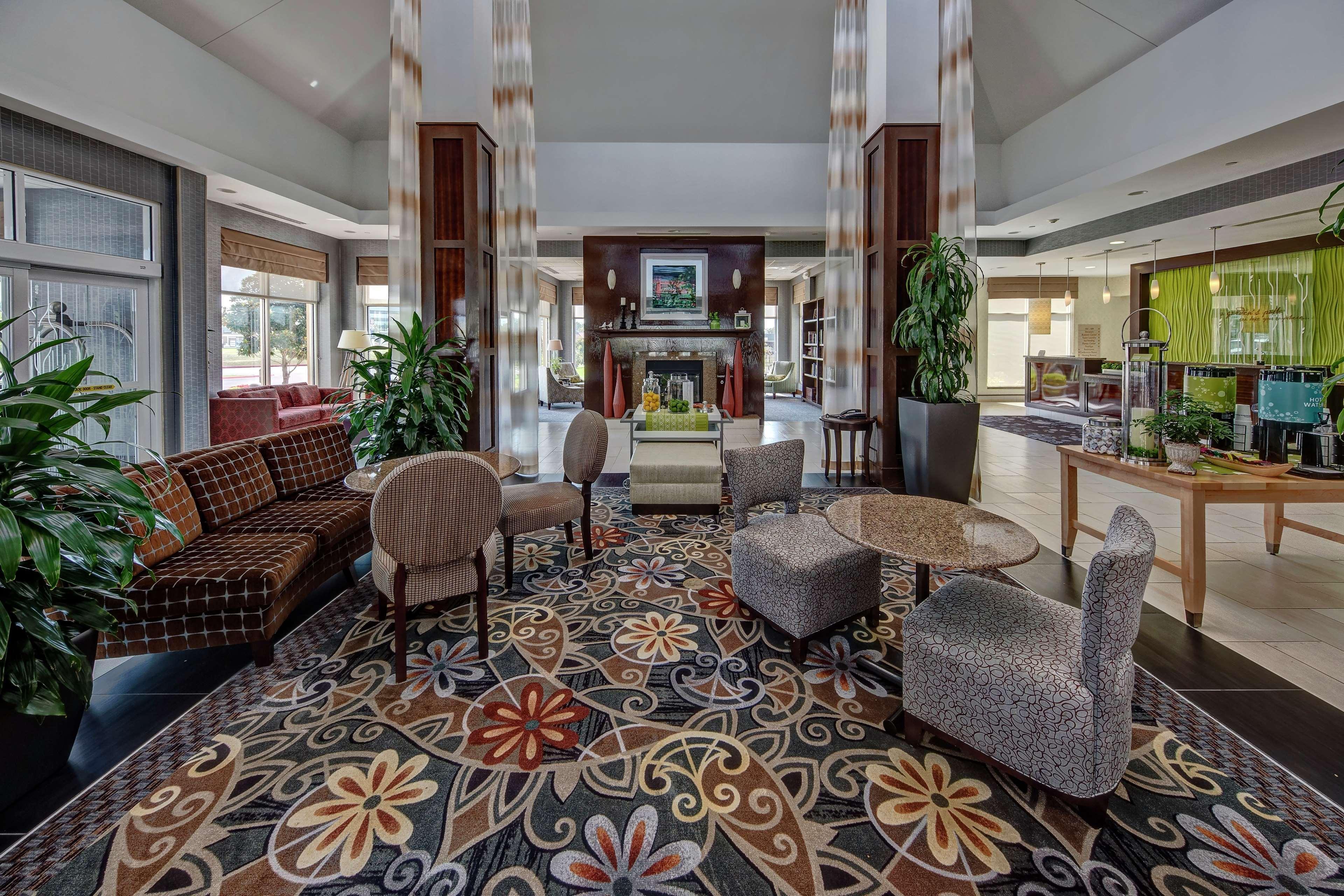 Hilton Garden Inn Midtown Tulsa Exterior photo