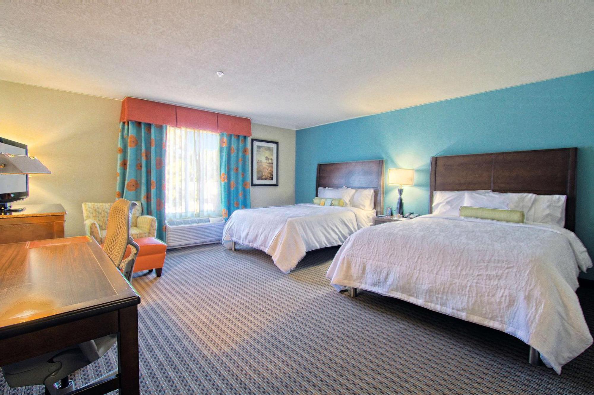 Hilton Garden Inn Midtown Tulsa Exterior photo